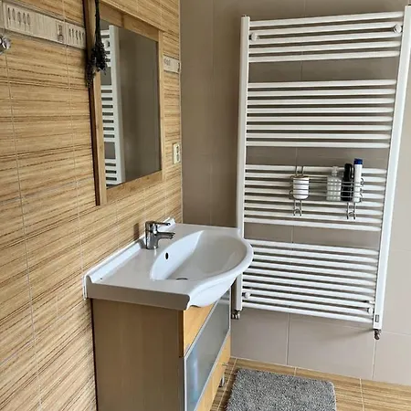Apartment Apartman Zahoranky *